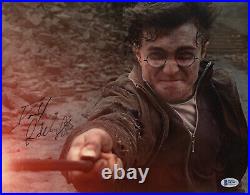 Daniel Radcliffe Signed Harry Potter Autographed 11x14 Photo Beckett Bas Coa