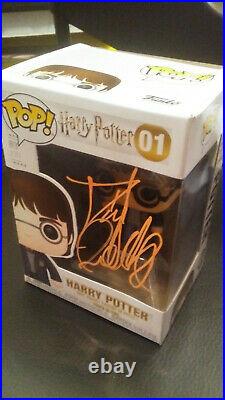 Funko Pop Harry Potter #01 Signed by Daniel Radcliffe + COA