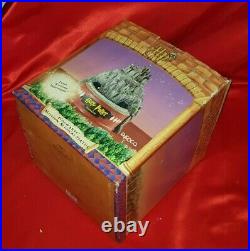 Harry Potter Hogwart motion musical statue original packaging Enesco Rare