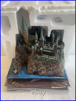 Harry Potter Hogwarts School Sculpture 12.6 in (32cm) The Noble Collection