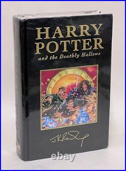 J K Rowling / HARRY POTTER AND THE DEATHLY HALLOWS 1st Edition 2007